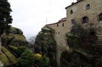 Monasterio de San Esteban sobre los acantilados de Meteora