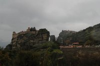 Santo Monasterio de Varlaam y acantilados de Meteora