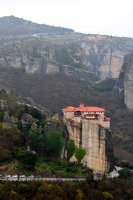 Monasterio Sagrado de San Esteban visto desde Varlaam, Meteora