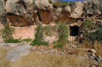 Daħla għall-Għar taħt is-Salib tal-Mellieħa