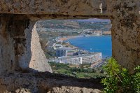 Vista a través de la Ventana de la Posible Sexta Cueva bajo la Cruz de Mellieħa
